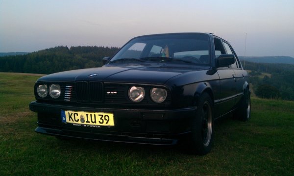 E30