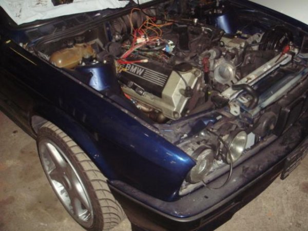 Kabelsalat... und Positionierung der Teile, für die es besser wäre draussen zu bleiben...;-)