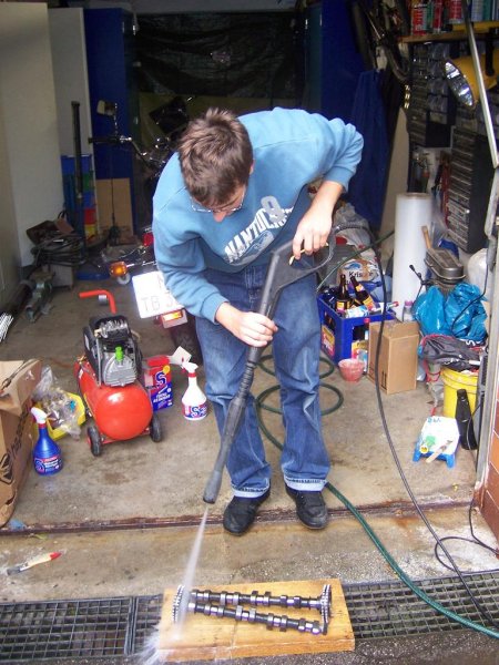 Nockenwellen sauber machen