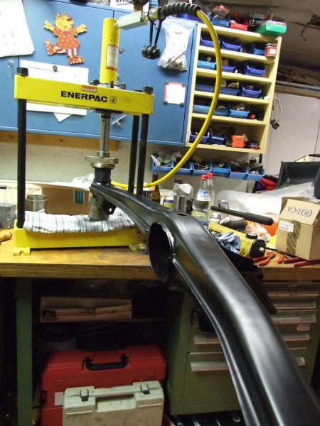 Tonnenlager einpressen