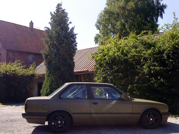 Des Försters  matt-olives-Spielmobil