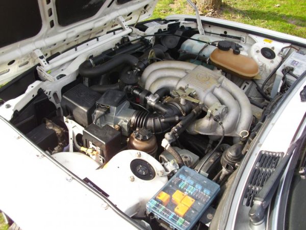 9 sieht füe 215.000 KM noch gut aus, oder