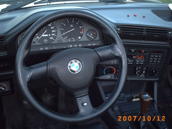 Inneren von einem 325iC '89 mit fasst Vollaustattung