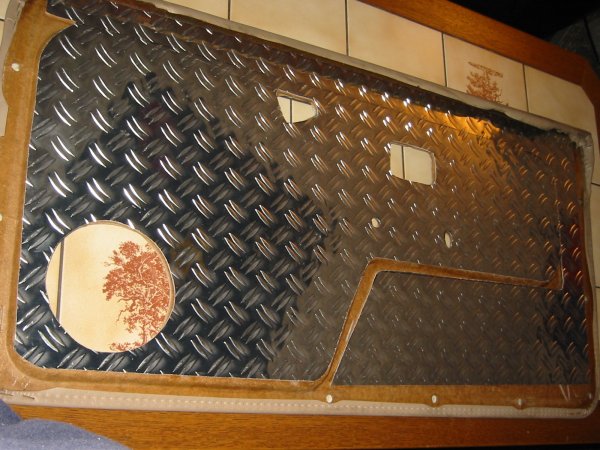 Türverkleidung mit Verstärkung