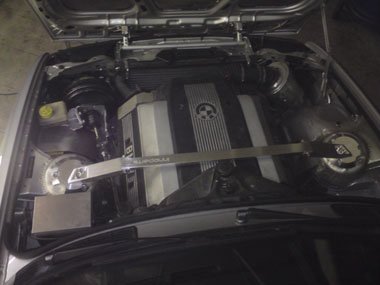 BMW e30 Cabrio V8 M60