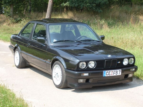 E30 318 IS