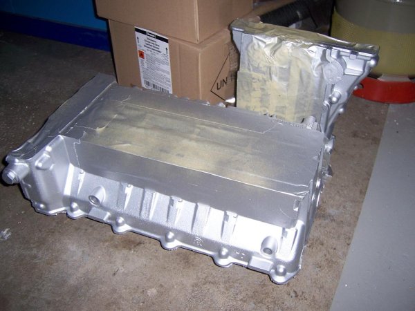 Zylinderkopf und Kettenkasten beschichtet