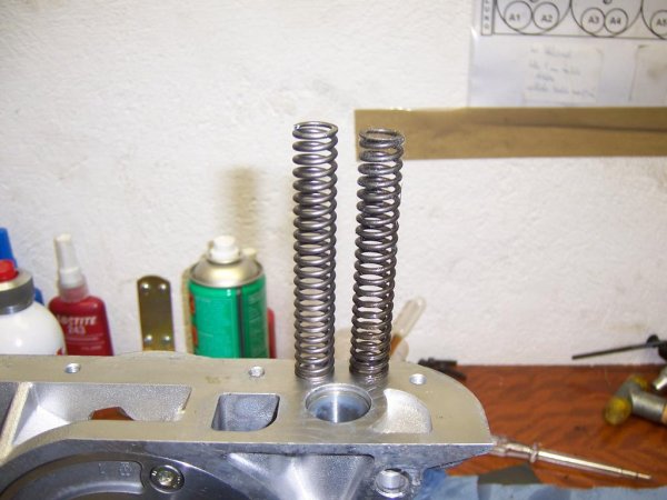 Unterschied alte Feder zu neuer Feder