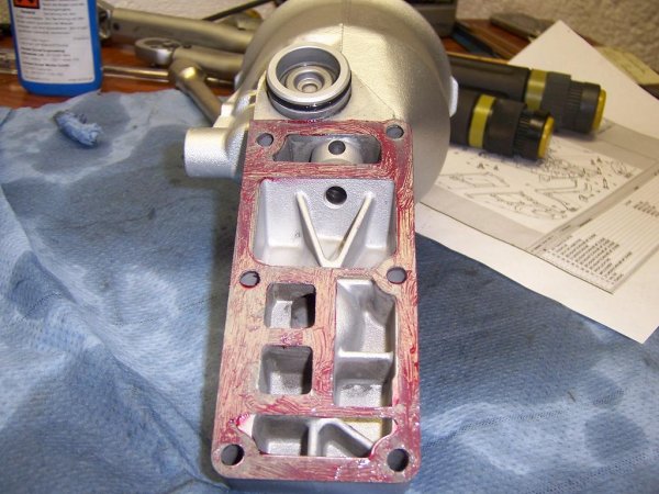 –lfiltergehäuse bereit zur Montage