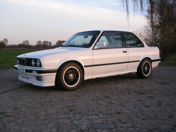 Das Ergebnis nach 2 1/2 Jahren Arbeit mein 318is  