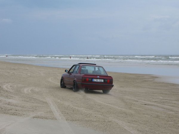 Mike D.Â´s Bomba beim Stranddriften