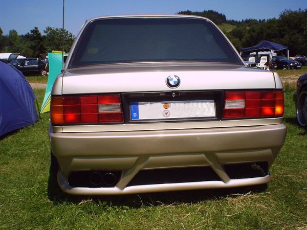 Bodykit Heckschürze mit Edelstahl anschweißrohren