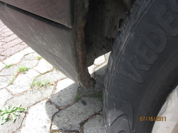 nicht durchgerostet ! ! ! schleifen , spachteln ... FREUEN !!!!