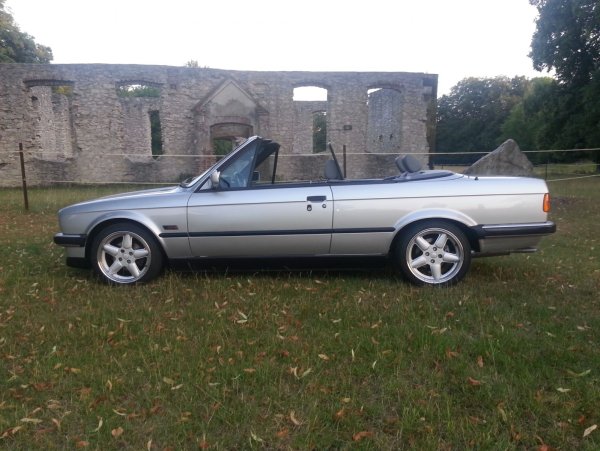 BMW E30 325 Cabrio