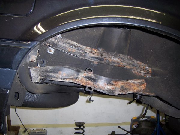 Verkleidung Radkasten hinten rechts