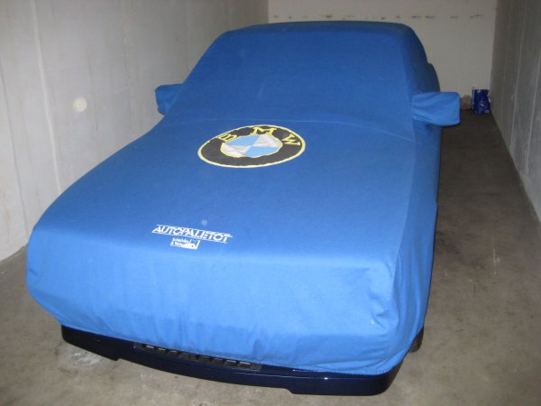 BMW E30 Cabrio mit Autopalletot