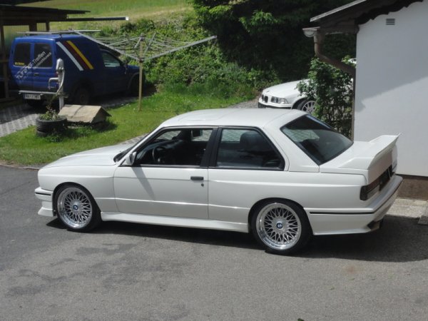 BMW M3 E30