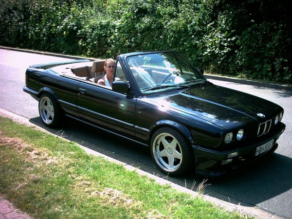 327 i E30 Cabrio in Carbonschwarz/Shadow wie geleckt!