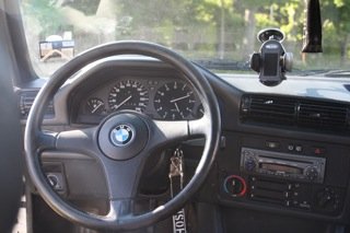 Radio wurde auch schon ausgetauscht gegen ein Pioneer BT 7300