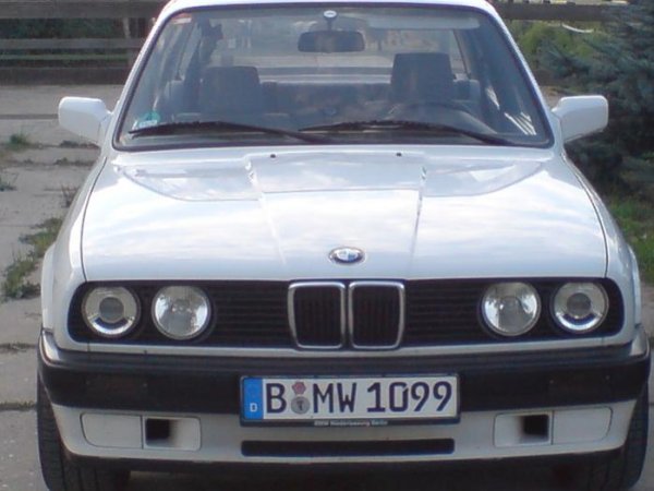 E30