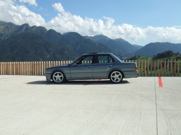 E30 meets Austria