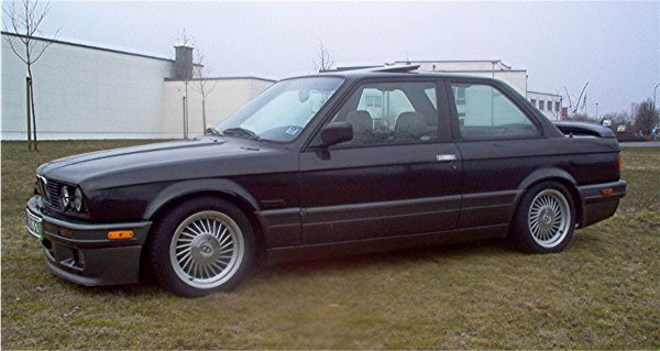 BMW E30 320i M-technik 2