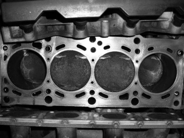 Motorblock bei zylinderkopfwechsel