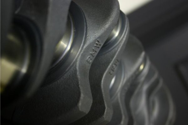 H81, im Hintergrund zu erkennen