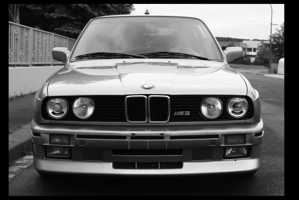 M3 black+white