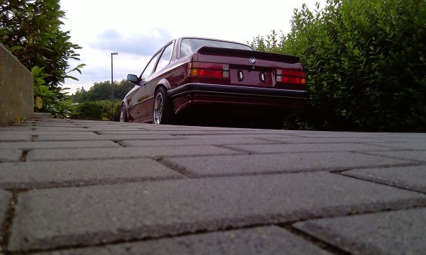 BMW e30 325i