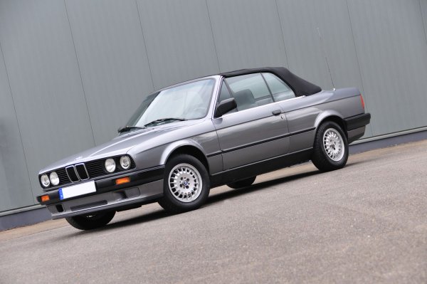 318i Cabrio granitsilber