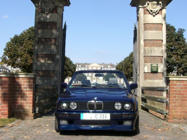 318 Cabrio am Schloß