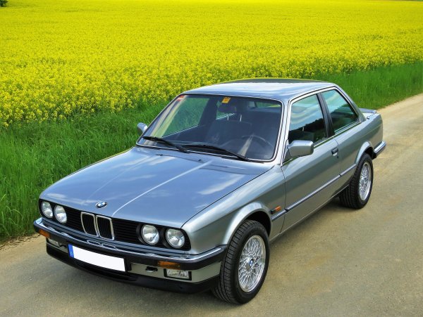 BMW 325i