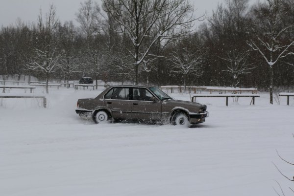 BMW 318i NFL Wintergaudi