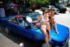 12467029_bmw_girls_1.jpg