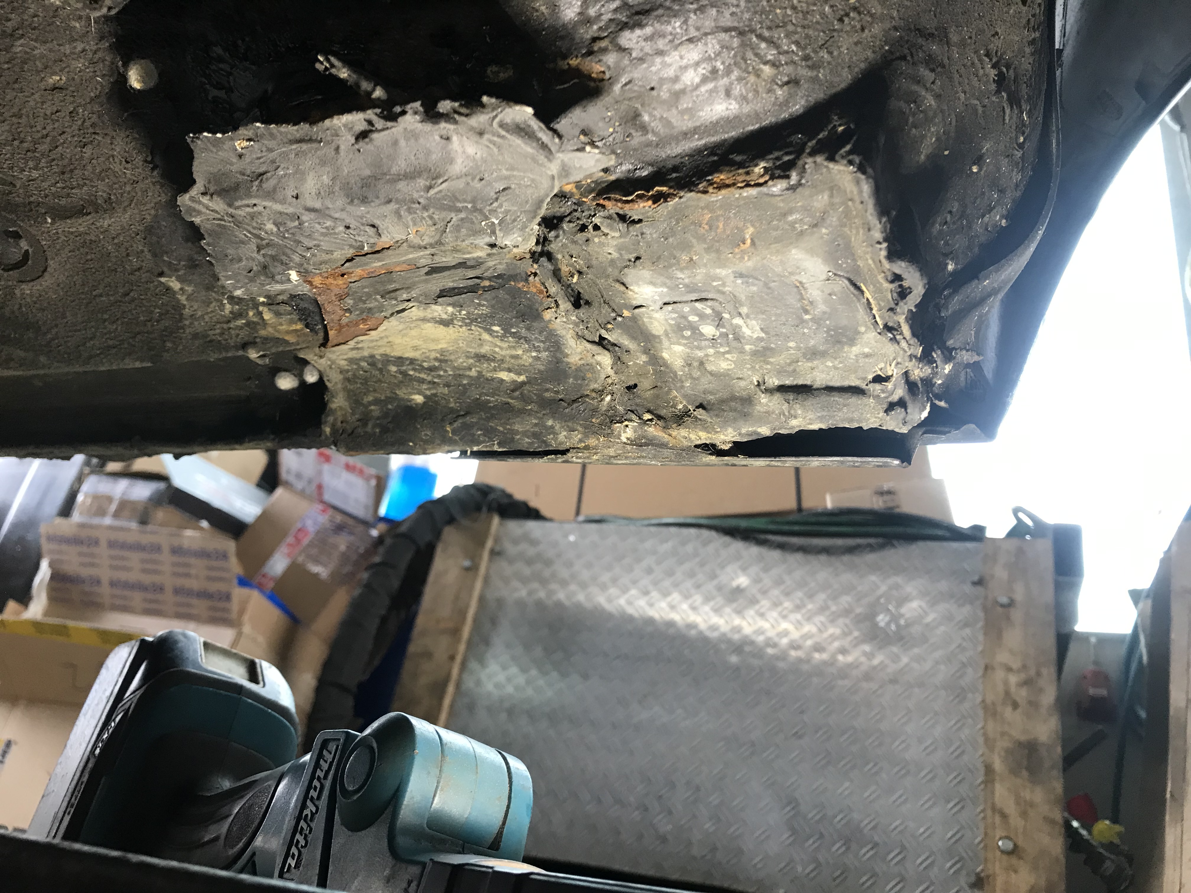 Mehr Informationen zu "Sorgenkind 325i"