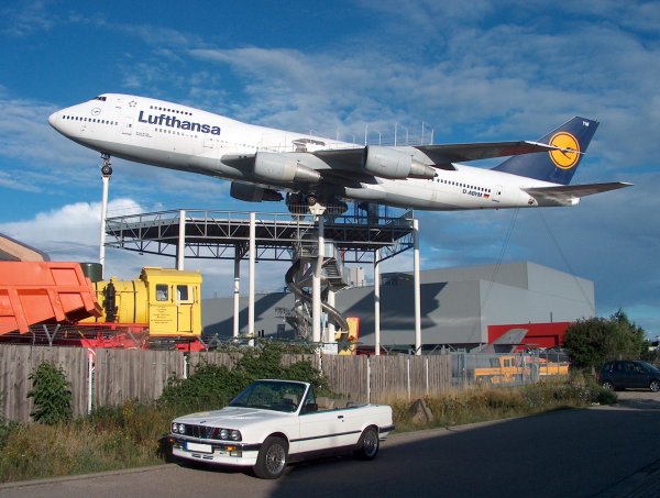 325i  6.87 005 Technikmuseum Speyer.JPG