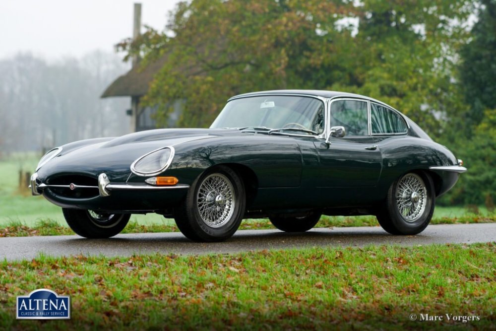 Jaguar-E-type.jpg