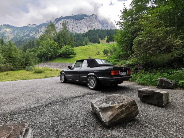 Weg zum Autoverlad Kandersteg
