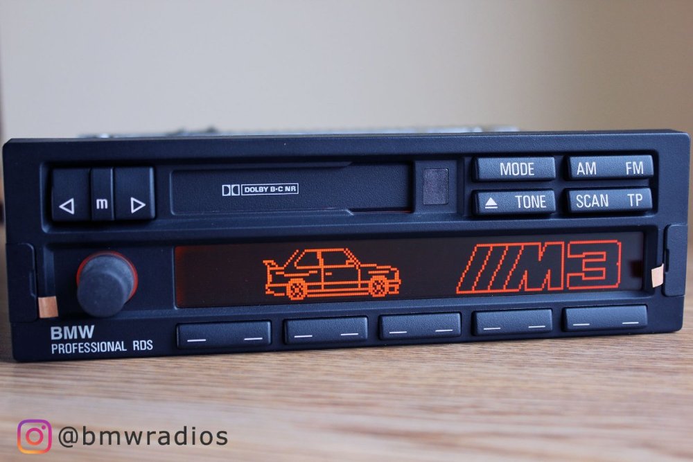 BMW E30 M3 Professional RDS Radio.JPG