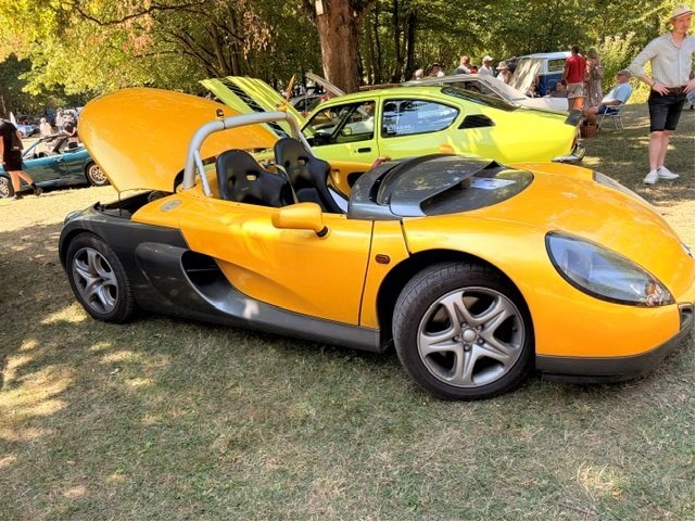 Renault.jpg