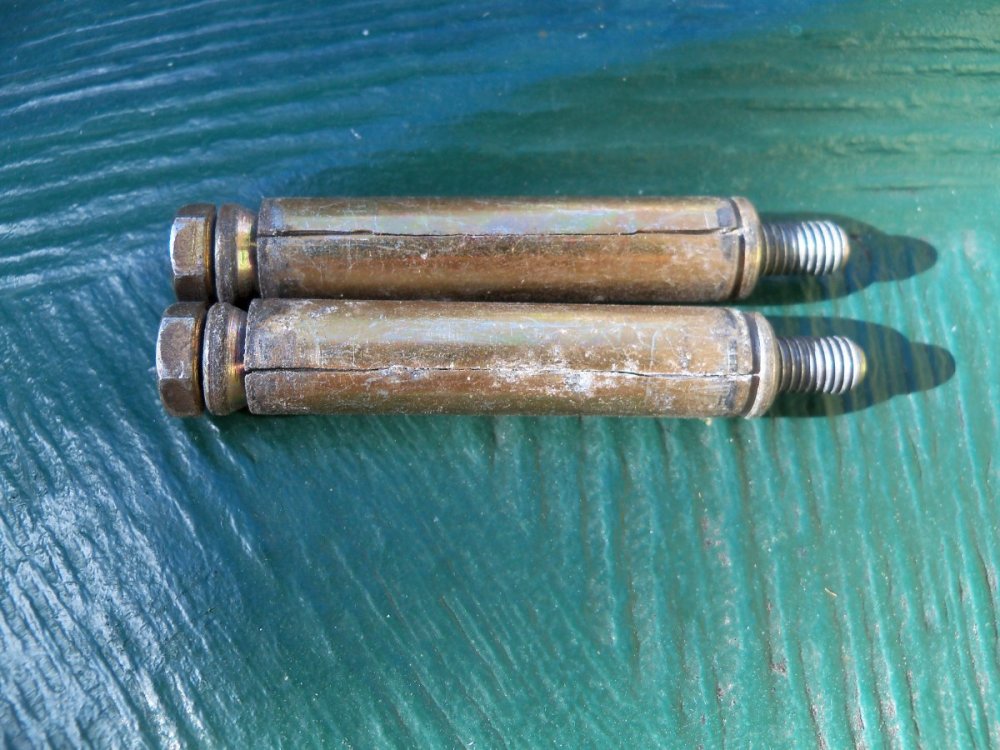 Klemmschrauben M40.JPG